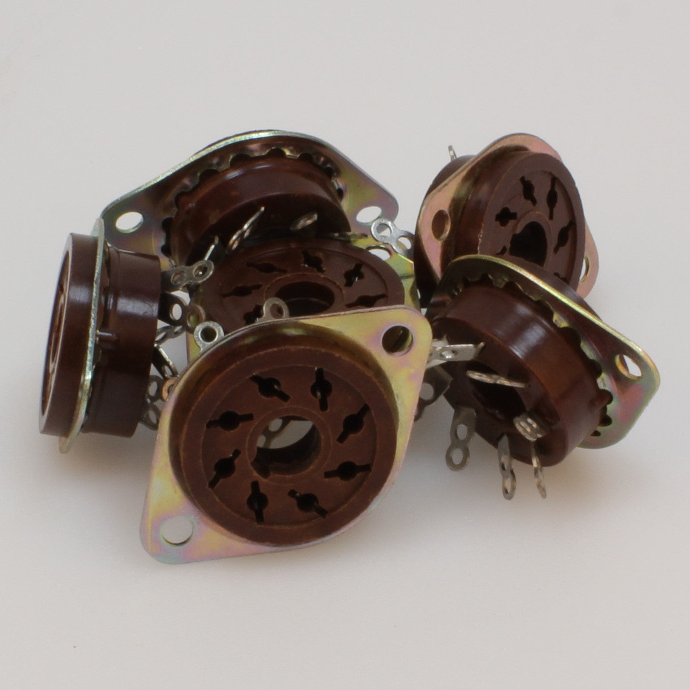 Mcmurdo Octal bakelite chassis tube socket